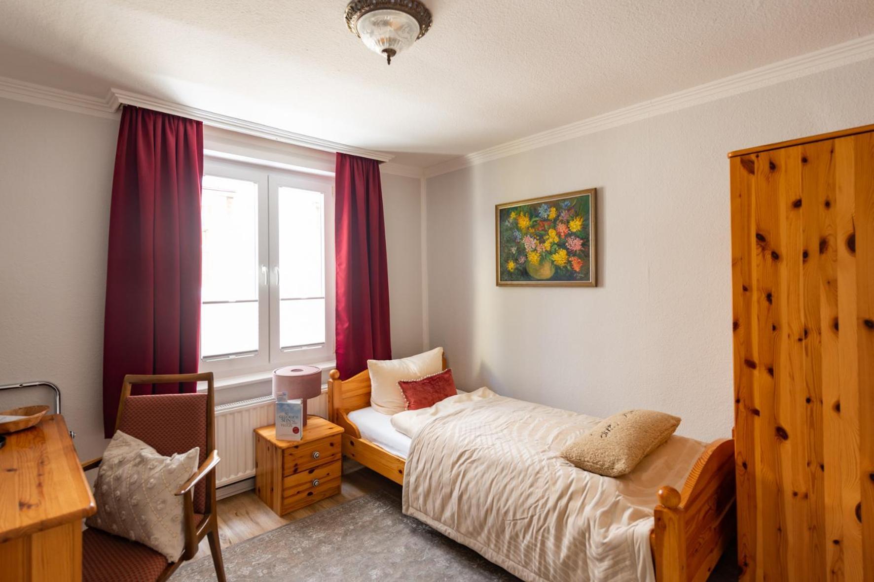 Goethe Hotel Bad Pyrmont Habitación foto